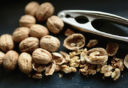 грецкие орехи польза и вред для мужчин